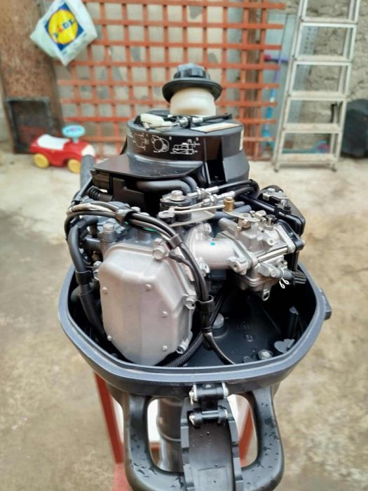 Vand barca romcarft 400 si motor yamaha 5cp
