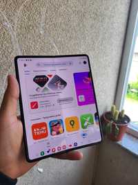 Samsung z fold 3 в добро състояние