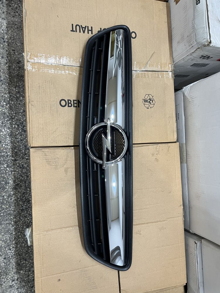 Opel Meriva Предна решетка Маска Опел Мерива нова Оригинална