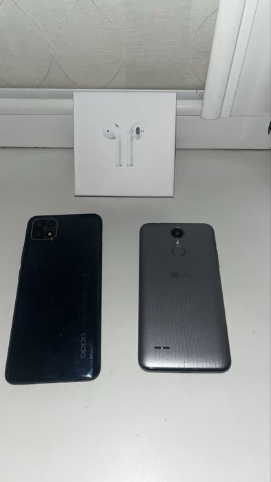 Продам телефоны, в подарок беспроводные наушники