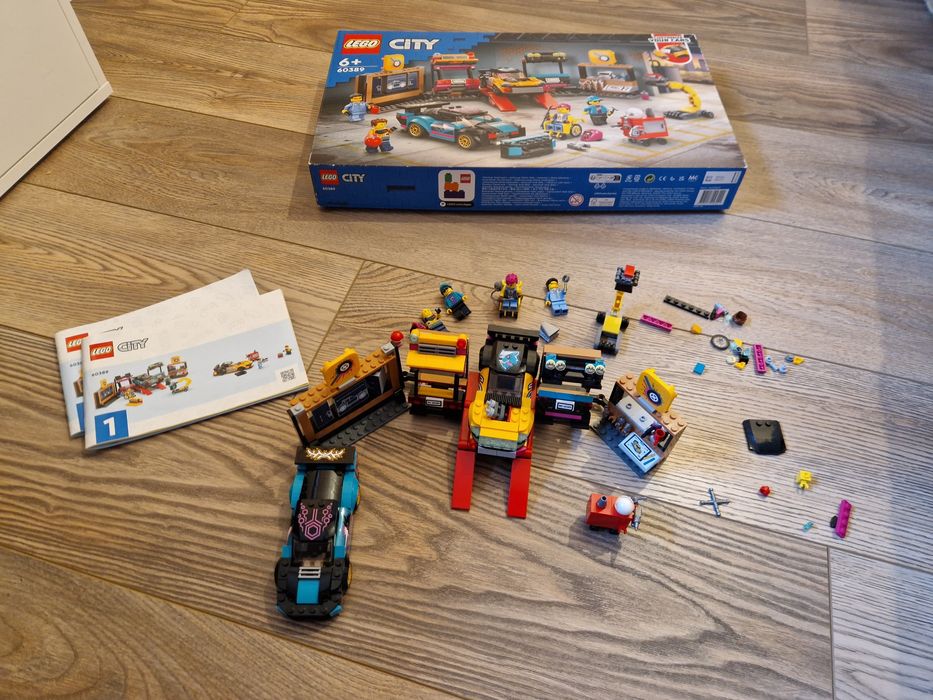 LEGO® City - Service pentru personalizarea masinilor 60389, 507 piese