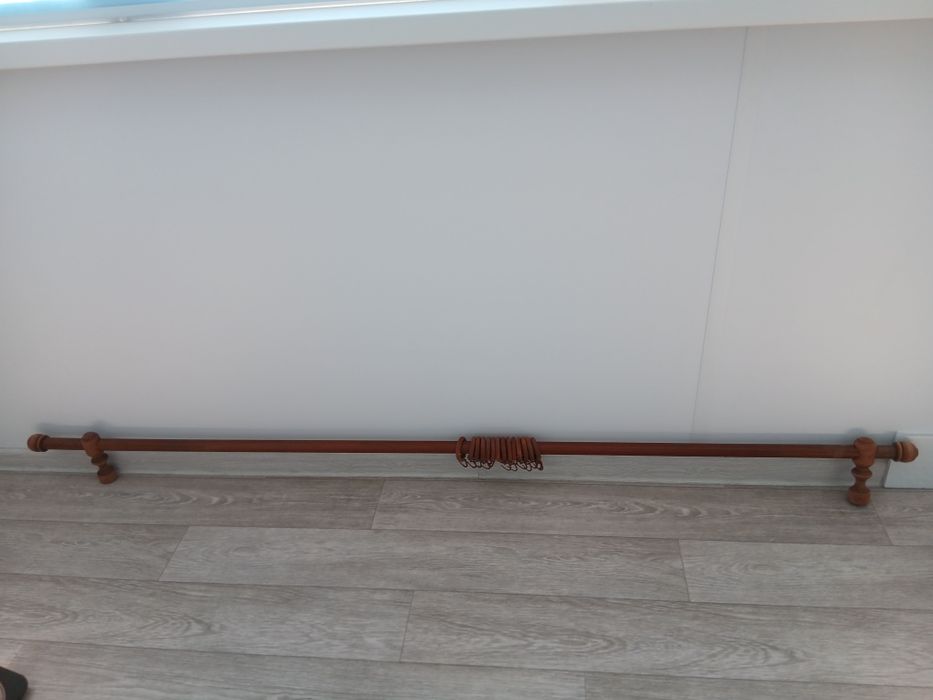 Гардины, деревянная и алюминиевые.