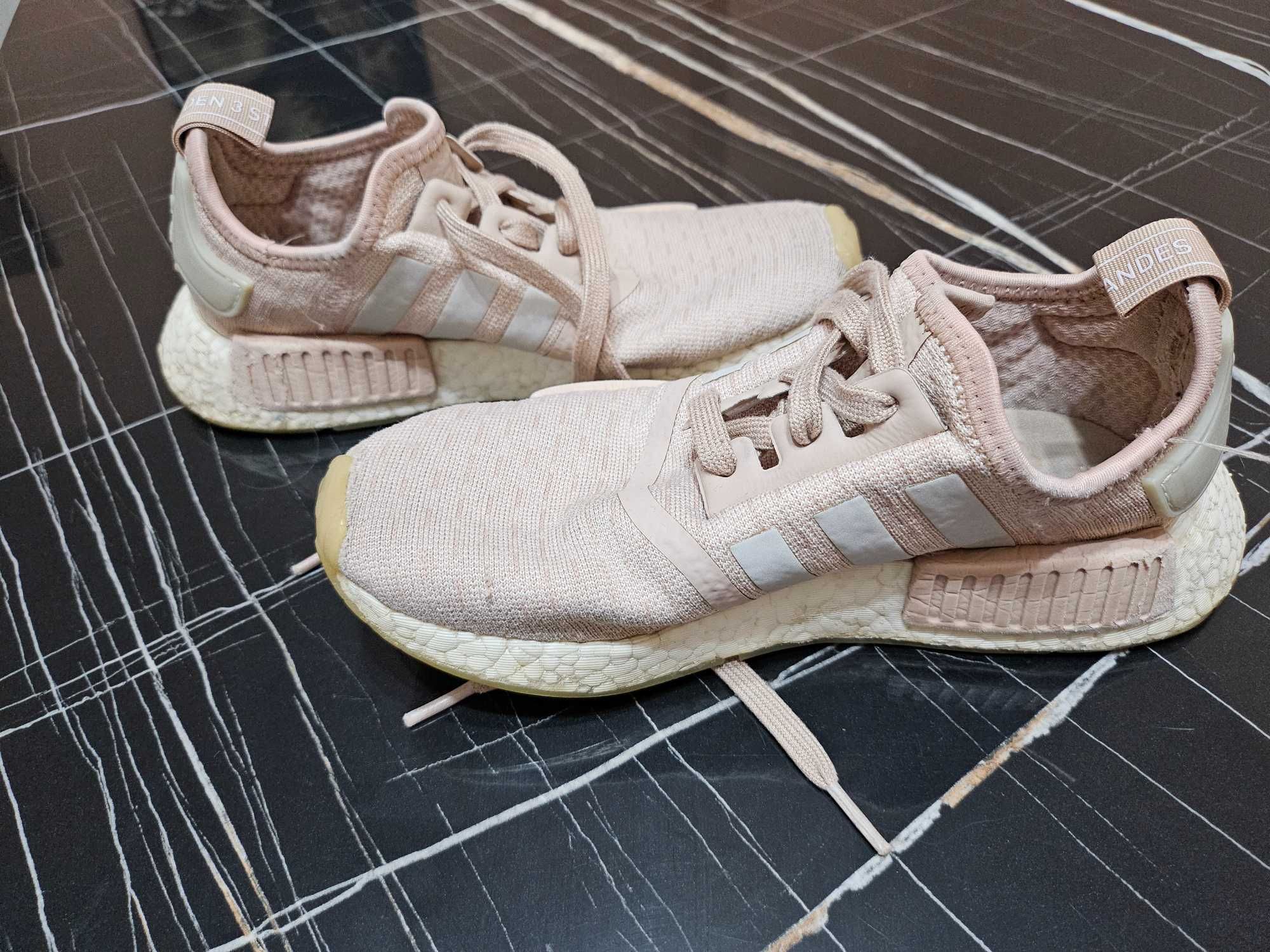 Дамски маратонки adidas 38
