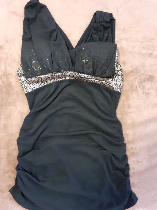 Нови рокли с етикет