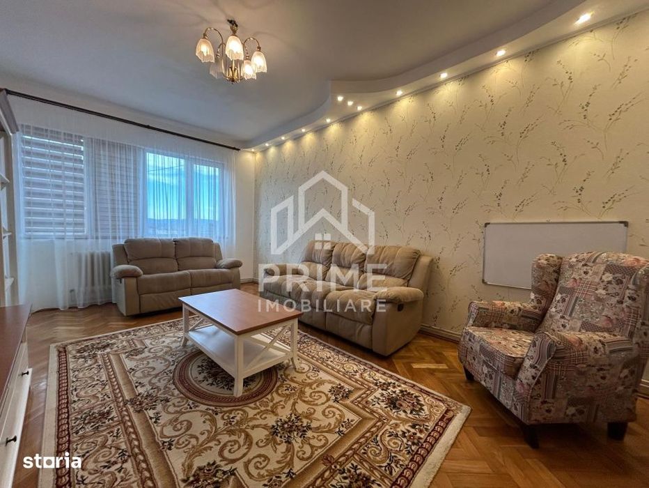 DE VANZARE - Apartament cu 3 camere, decomandat - 85 mp - CUGIR
