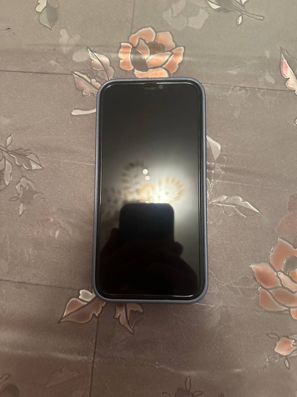 Продаю iPhone 12