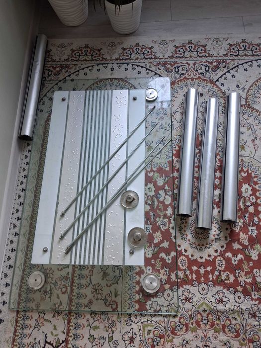 Стол кухонный стеклянный