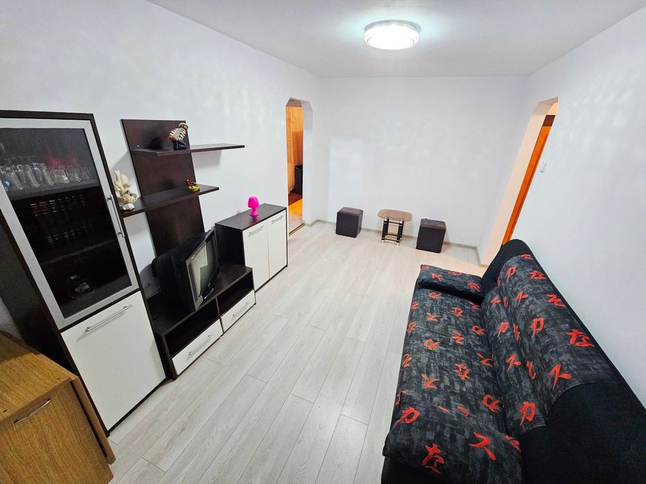 Inchiriere apartament 3 camere mobilat