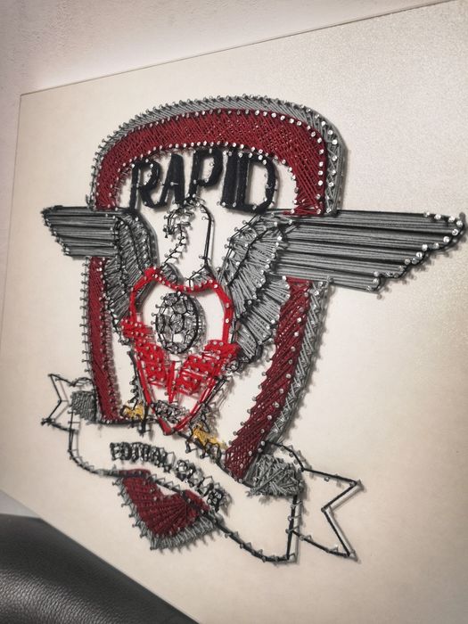 TABLOU unicat - lucrat manual ață și cuie