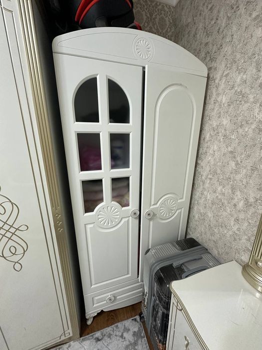 детский шкаф, состояние идеальное, почти совсем не пользовались. .