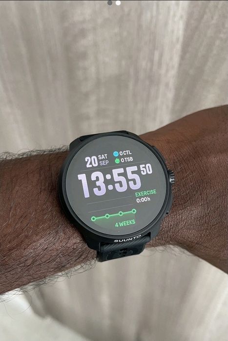 Часы Suunto Race 2