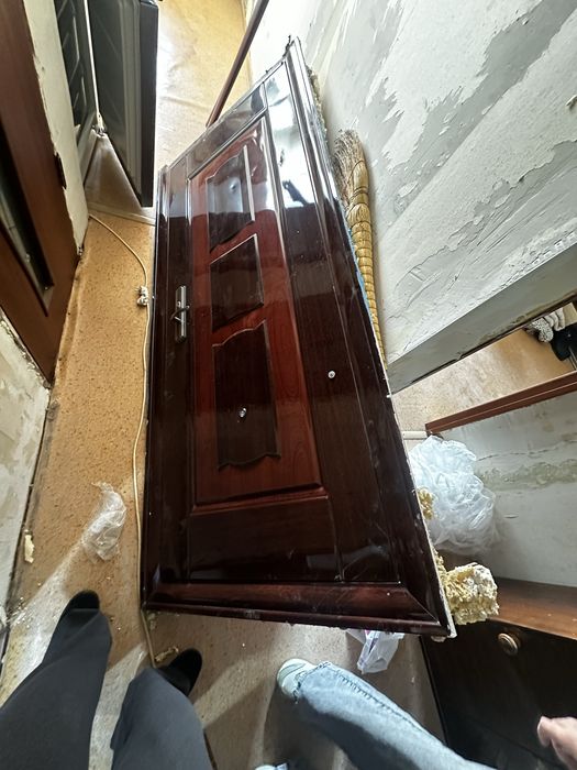 Входной дверь б/у