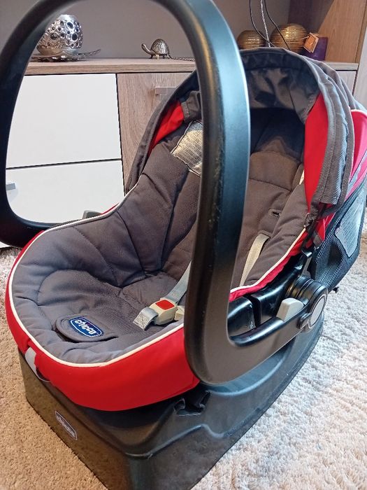 Столче за кола chicco