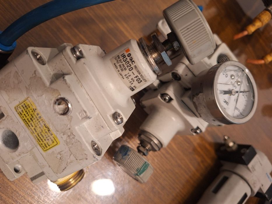 Distribuitor pneumatic aer valva omron robinet regulator presiune filt