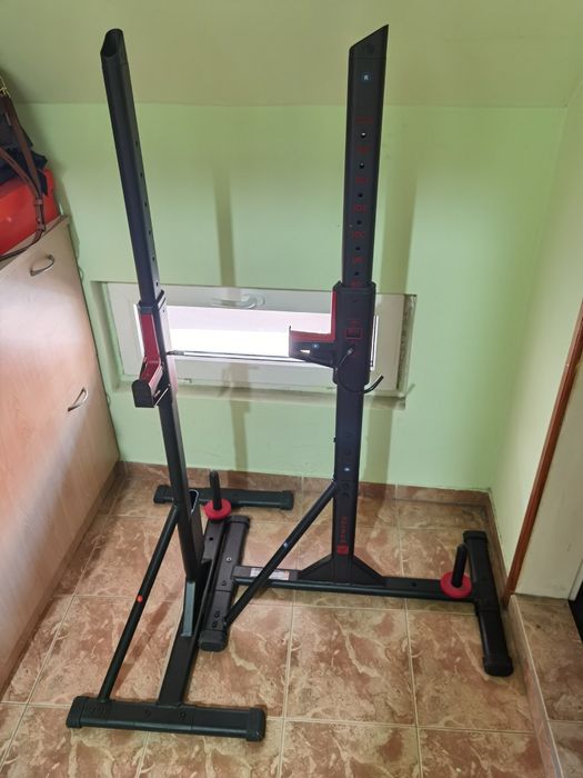 Продавам стойки за клек и лежанка