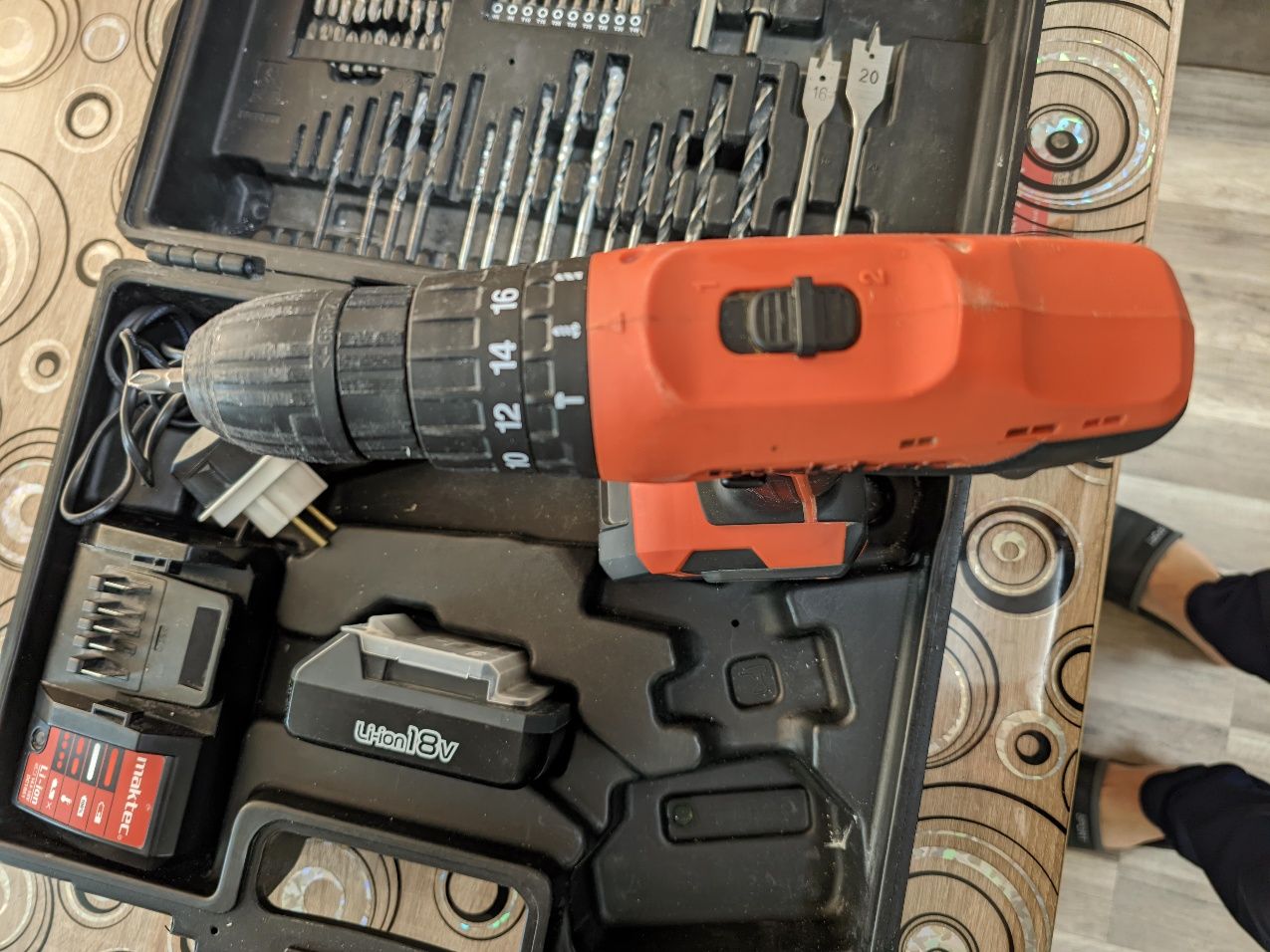 Продавам ударен винтоверт MAKTEC /MAKITA/