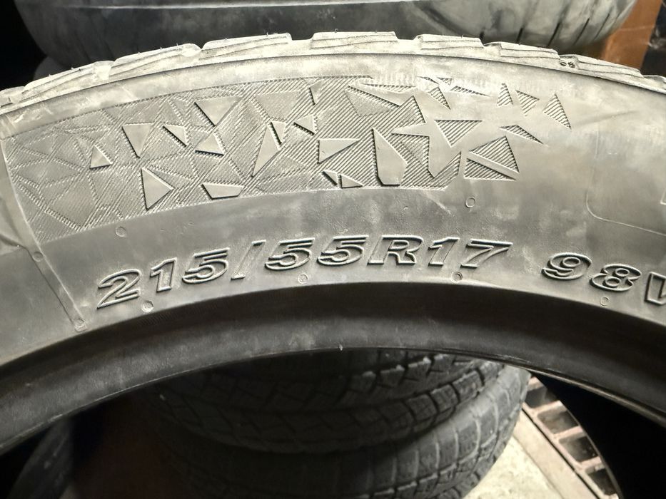 Гуми Nexen 215/55/17