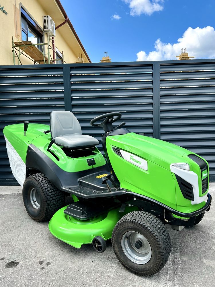 Tractoras de tuns iarba Viking Profesional Briggs&Stratton V2 Twin Int