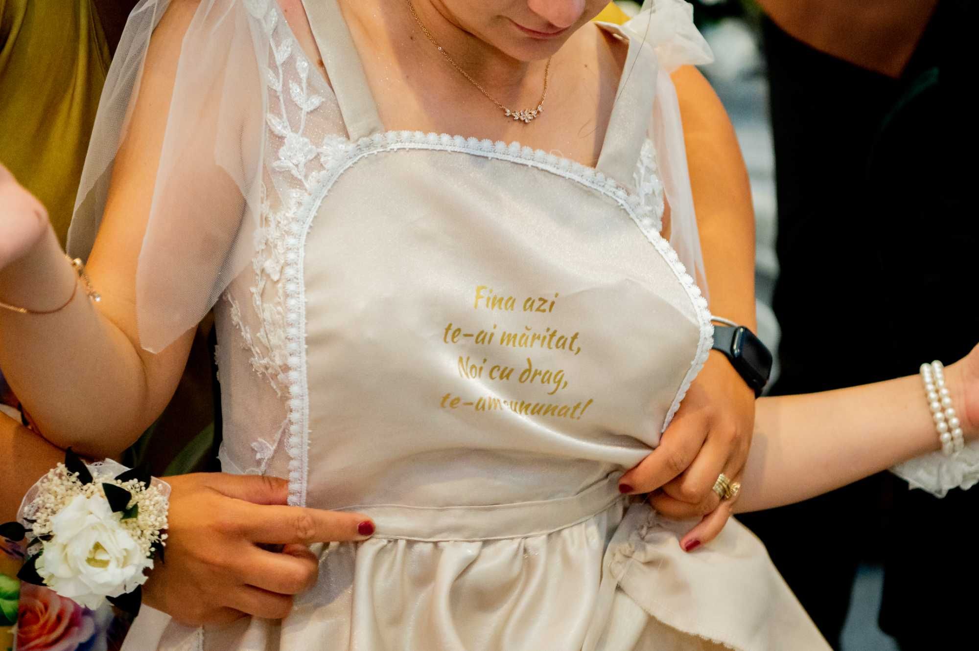 set de dezgatit pentru nunta  si halat bride