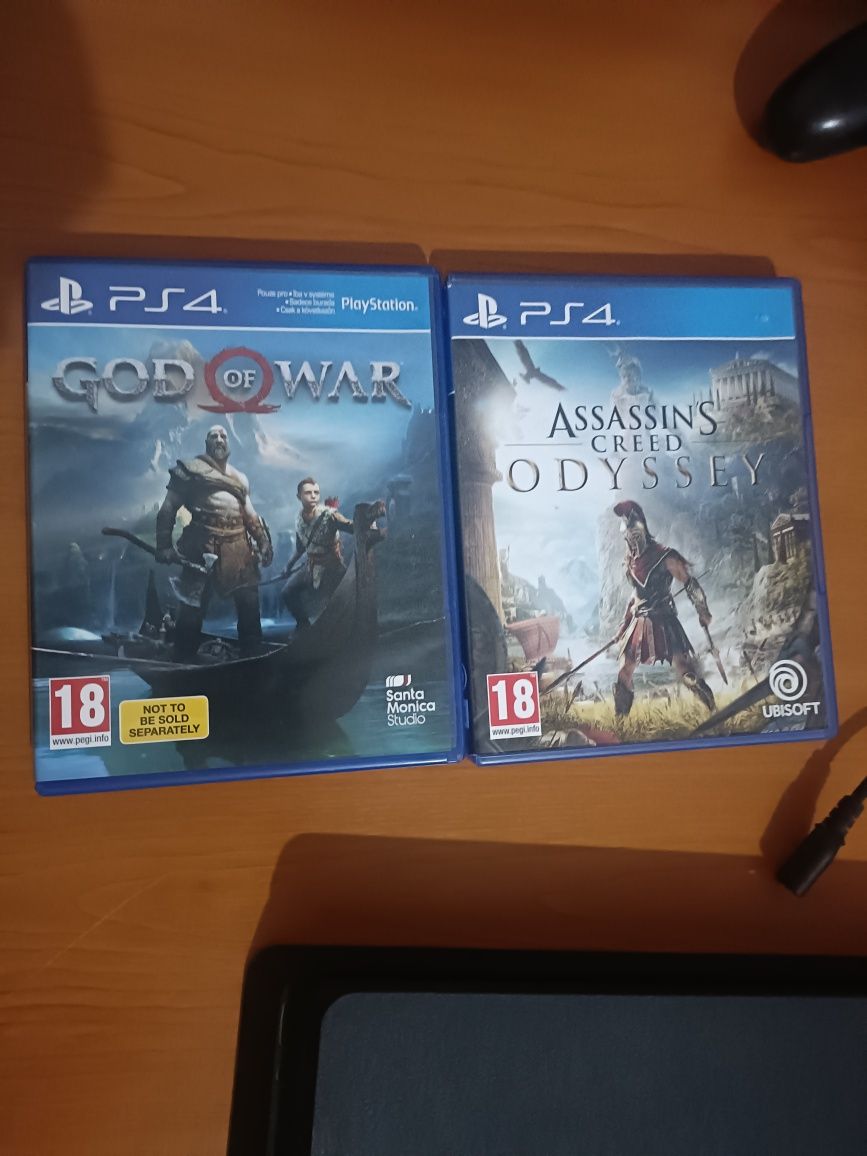 ps4 slim 500 de gb + 2 jocuri( god of war si assassins creed odysey)