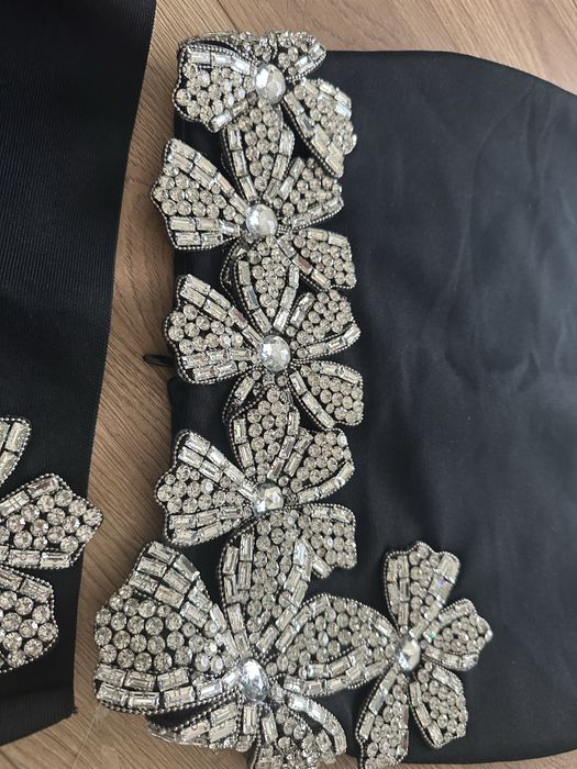 Compelu bandage, bluza si fusta