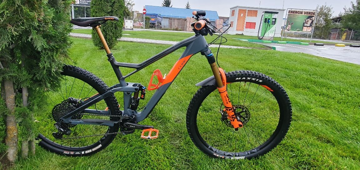 Cube stereo 150 de carbon full kashima