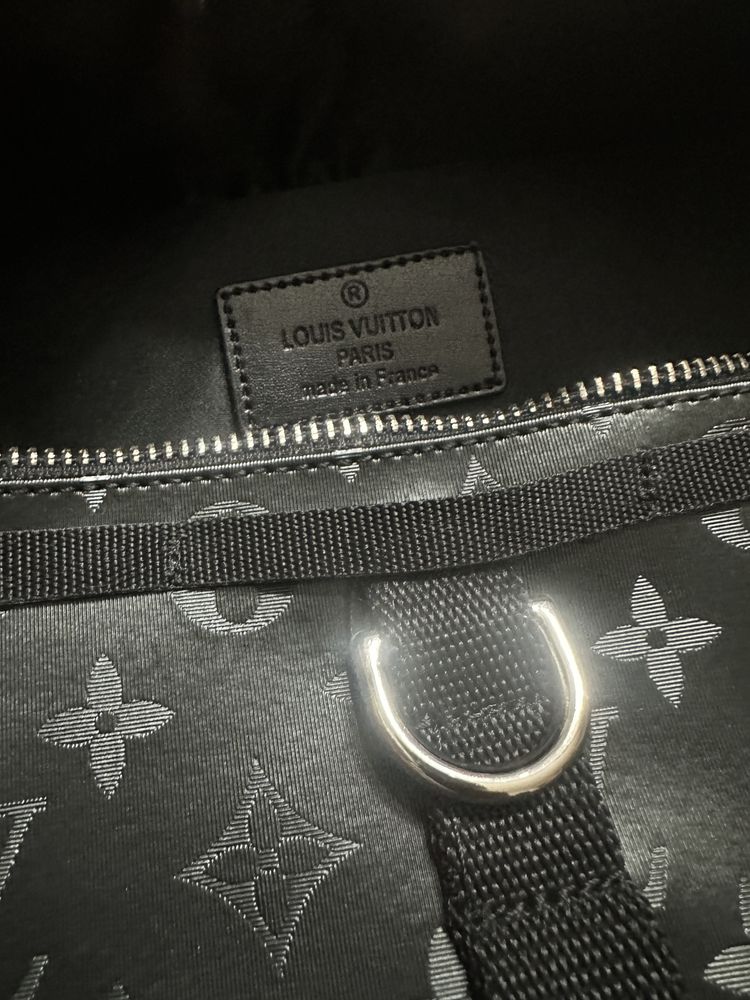 Borseta LV , calitate premium Unisex