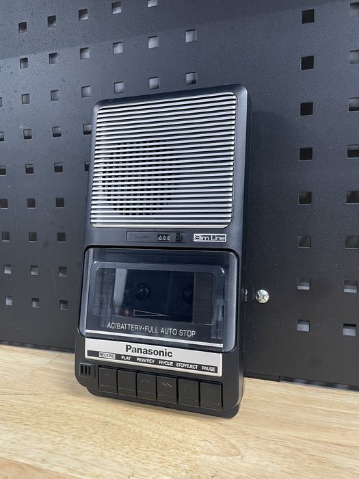 Casetofon portabil reportofon panasonic rq 2102a