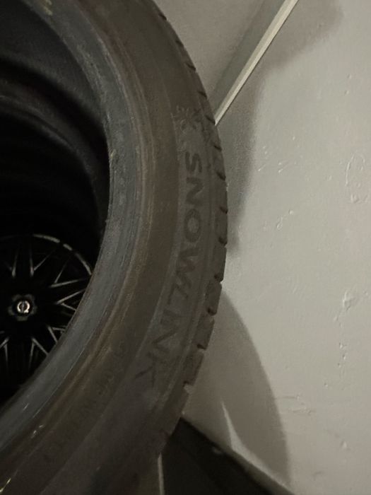 Шины зимние липучки 235/45/18 triangle snowlink