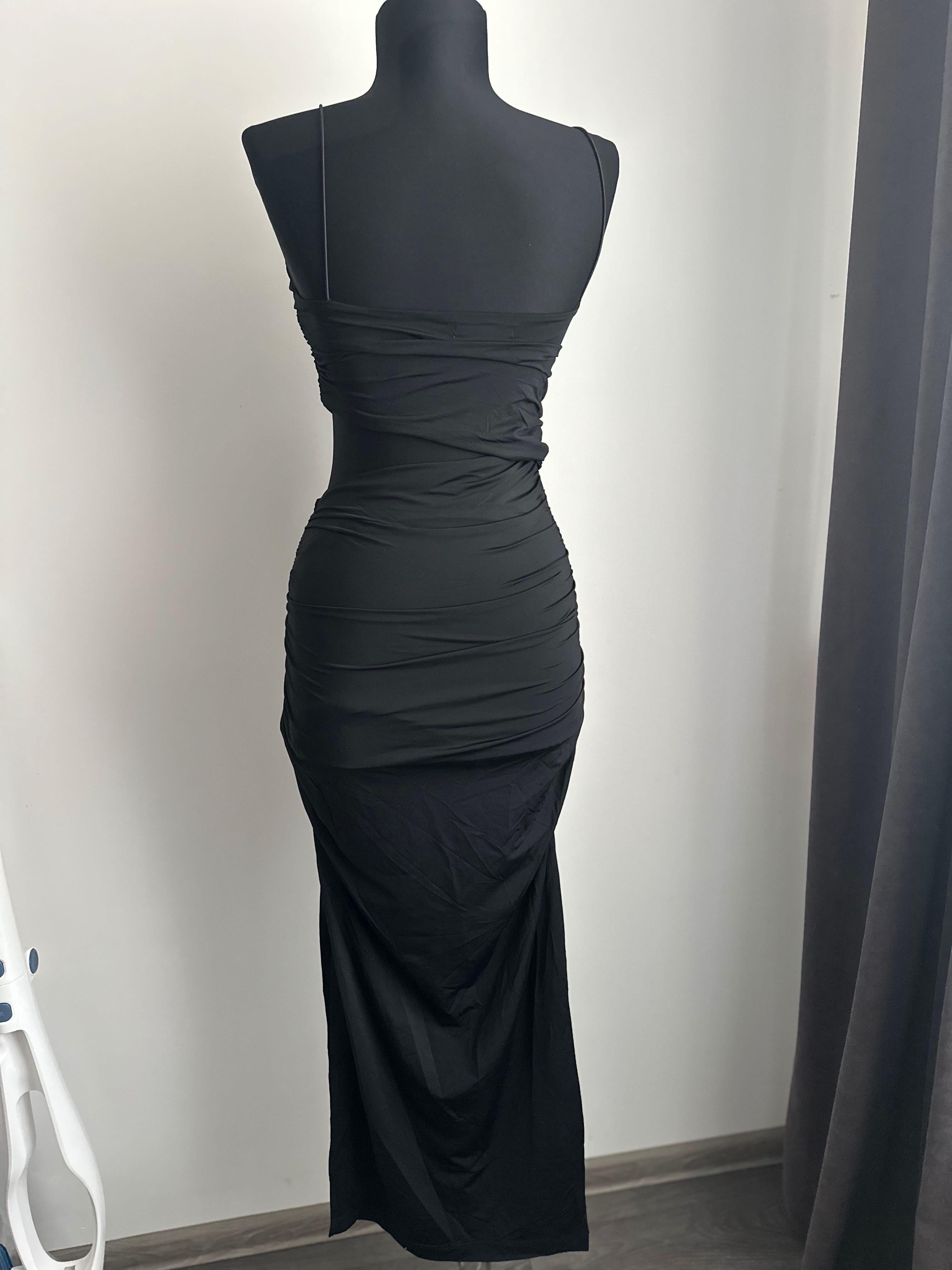 Къси Дамски Рокли, Zara