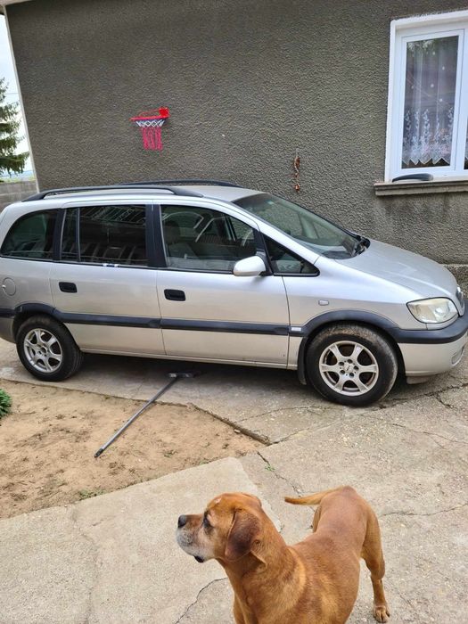 Продавам OPEL ZAFIRA на части дизел