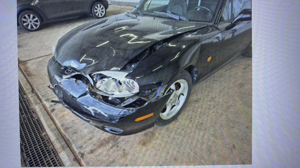 Mazda MX 5 1.6 -108.625 km - An 12/ 2002