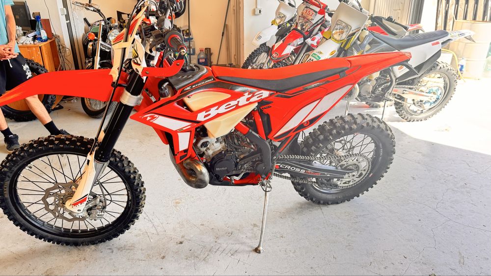 Beta RR 200 2t, 2021 si Husqvarna 150 tpi 2022