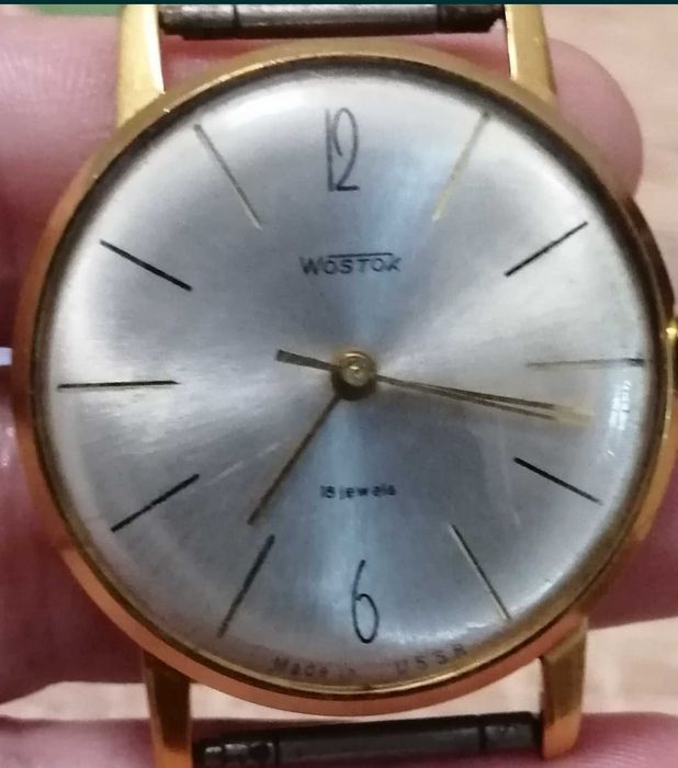 Ceas suflat cu aur Vostok