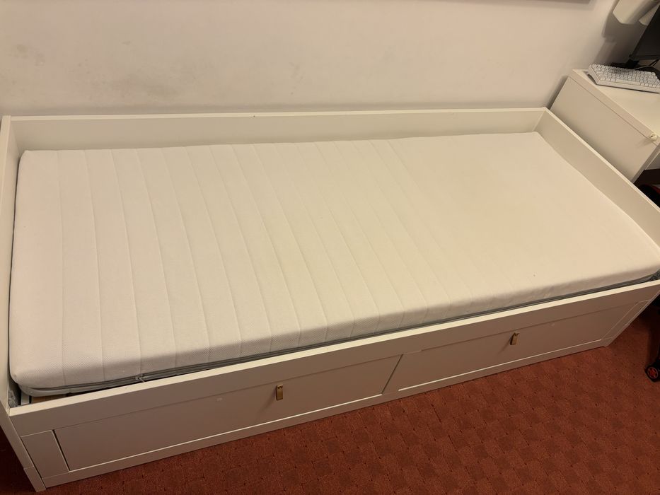 Divan ikea extensibil cu saltele in stare buna