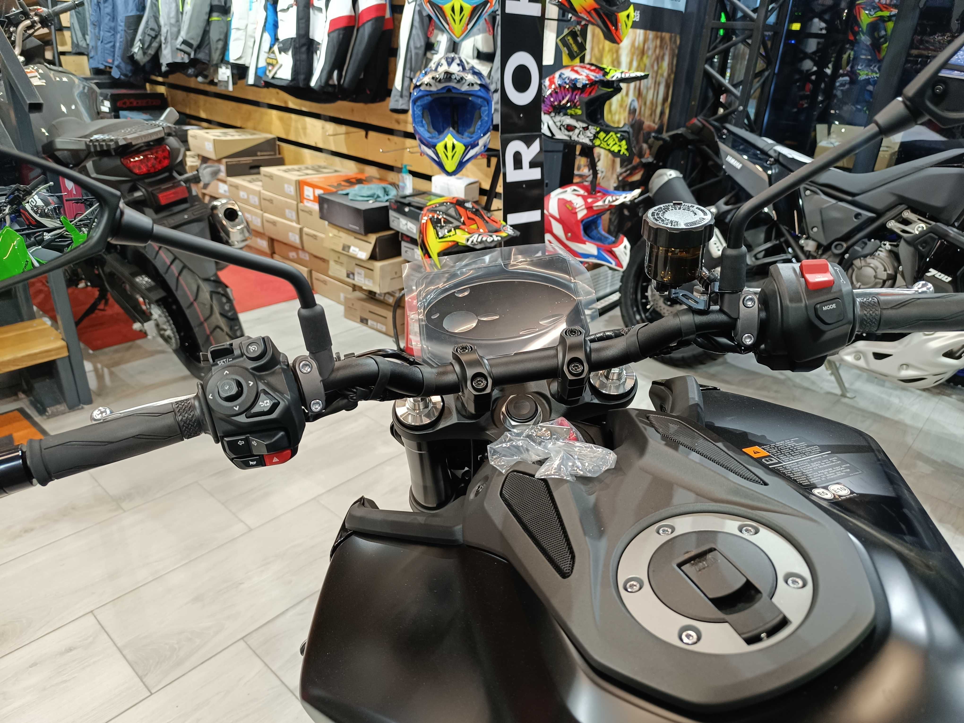 Yamaha MT-09  model 2024  0km-pret PROMO prin EST BIKE Campina