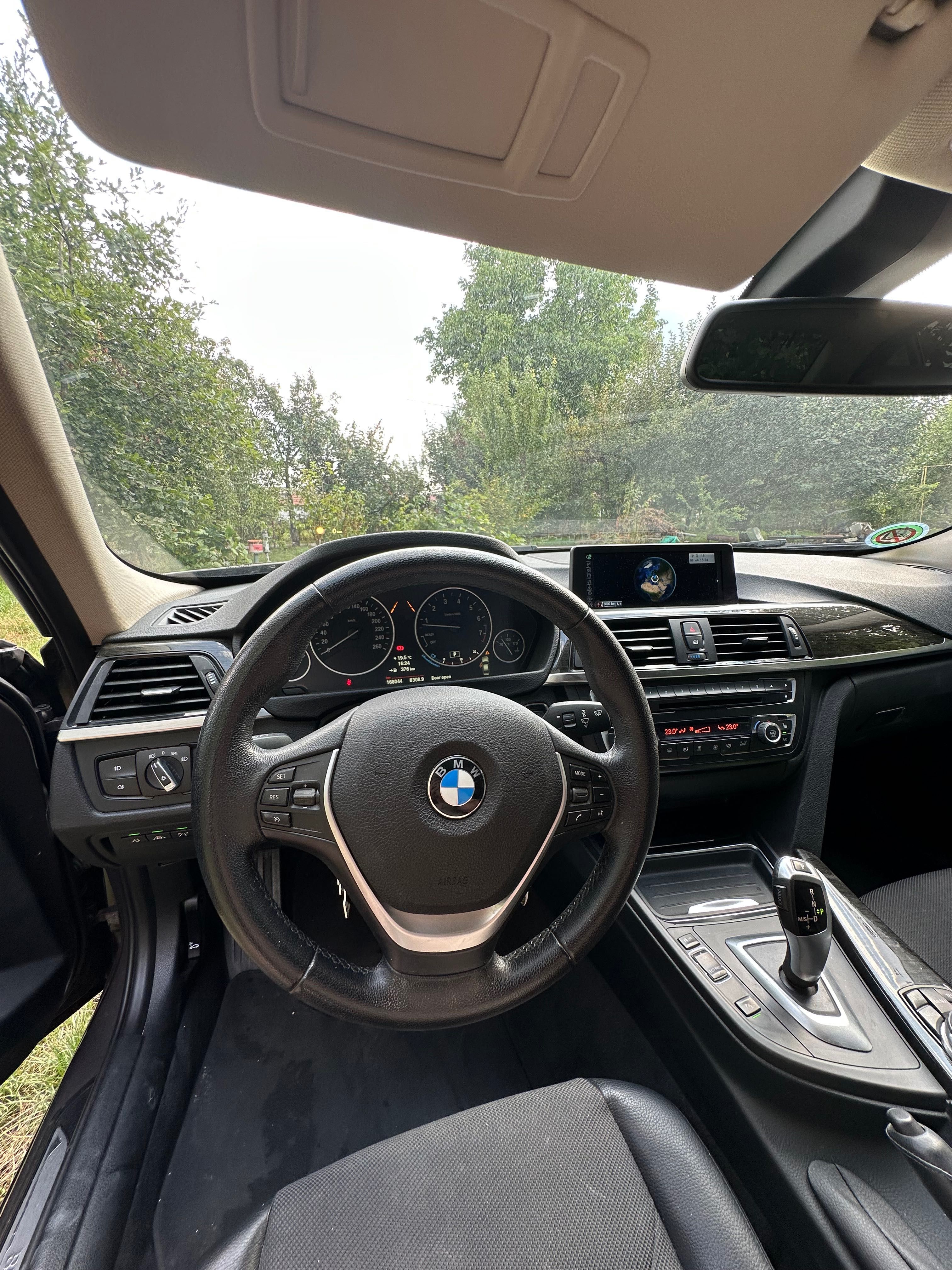 Bmw F30 320i 184cp