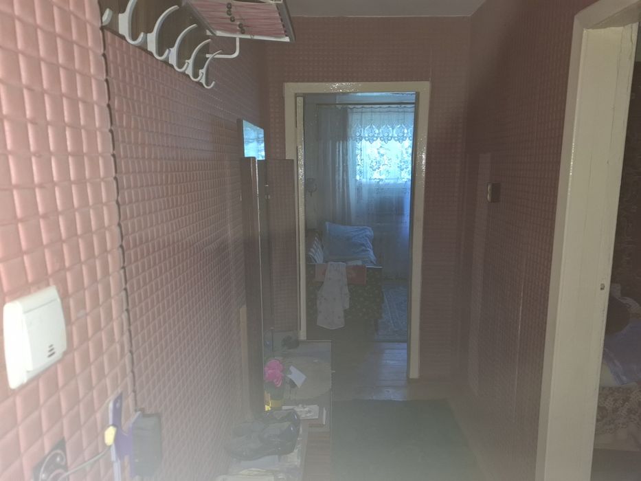 Mubakek kvartira sotiladi