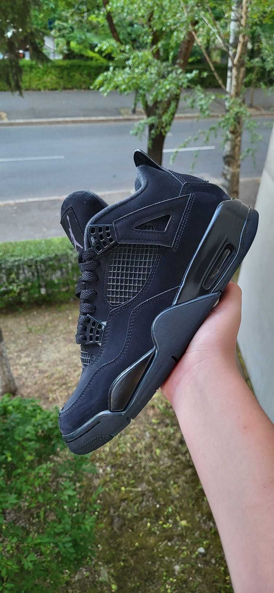 Jordan 4 black cat
