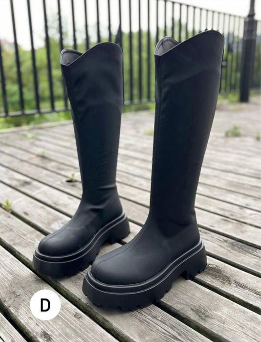 Продам стильные сапоги