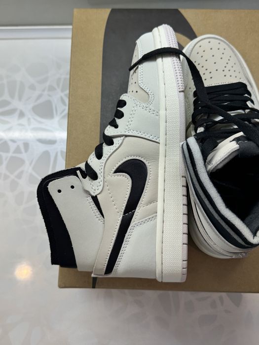 Jordan 1 High Zoom Air CMFT Summit White Black Обувки 36.5 Размер