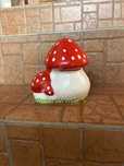 Decorațiune de grădină handmade – ciupercă dublă roșie cu buline albe
