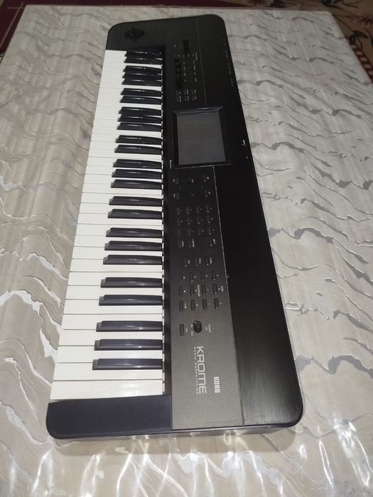Korg Krome продам, сотаман. Яхши холатда