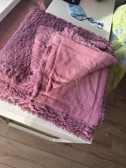 Продаем покрывало двусторонее