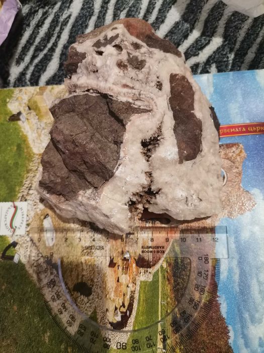 Продавам естествени минерали от България 1