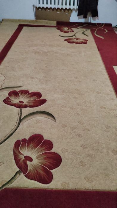 Ковер сатылады размер 5/3 …….