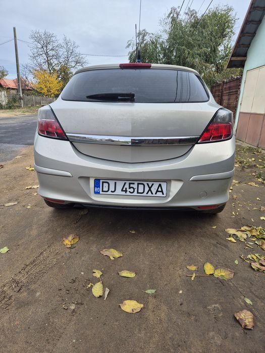 Vând Opel astra h gtc