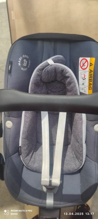 Scoica bebe auto / scaun auto Maxi-Cosi Pebble Pro i-Size + bază Isofi