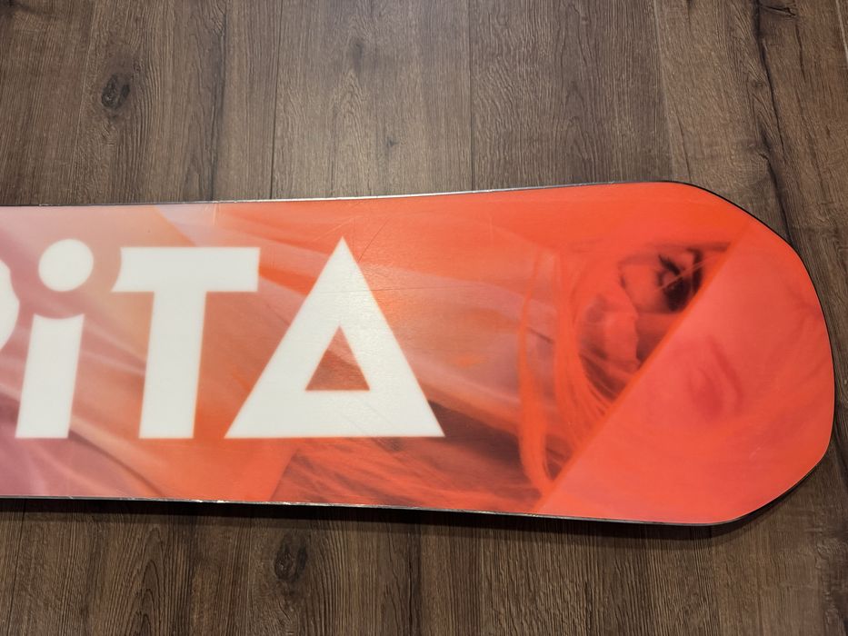 Snowboard Capita DOA 148 2023