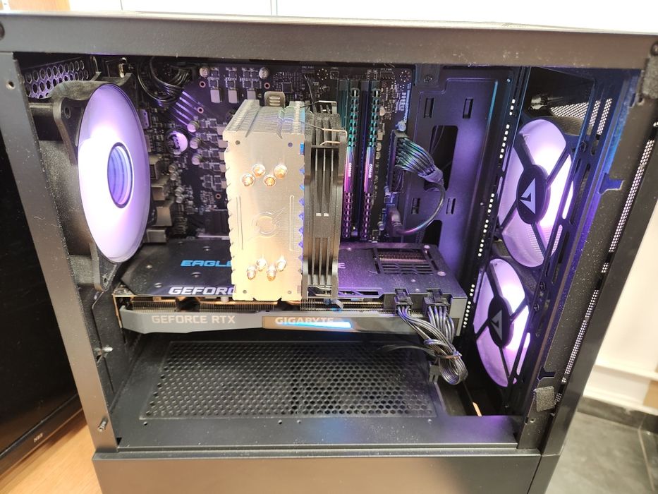 Hope Amanet P11-Unitate PC Gaming/i5-12th/Ram 32gb/Ssd/Rtx 3070/Rgb